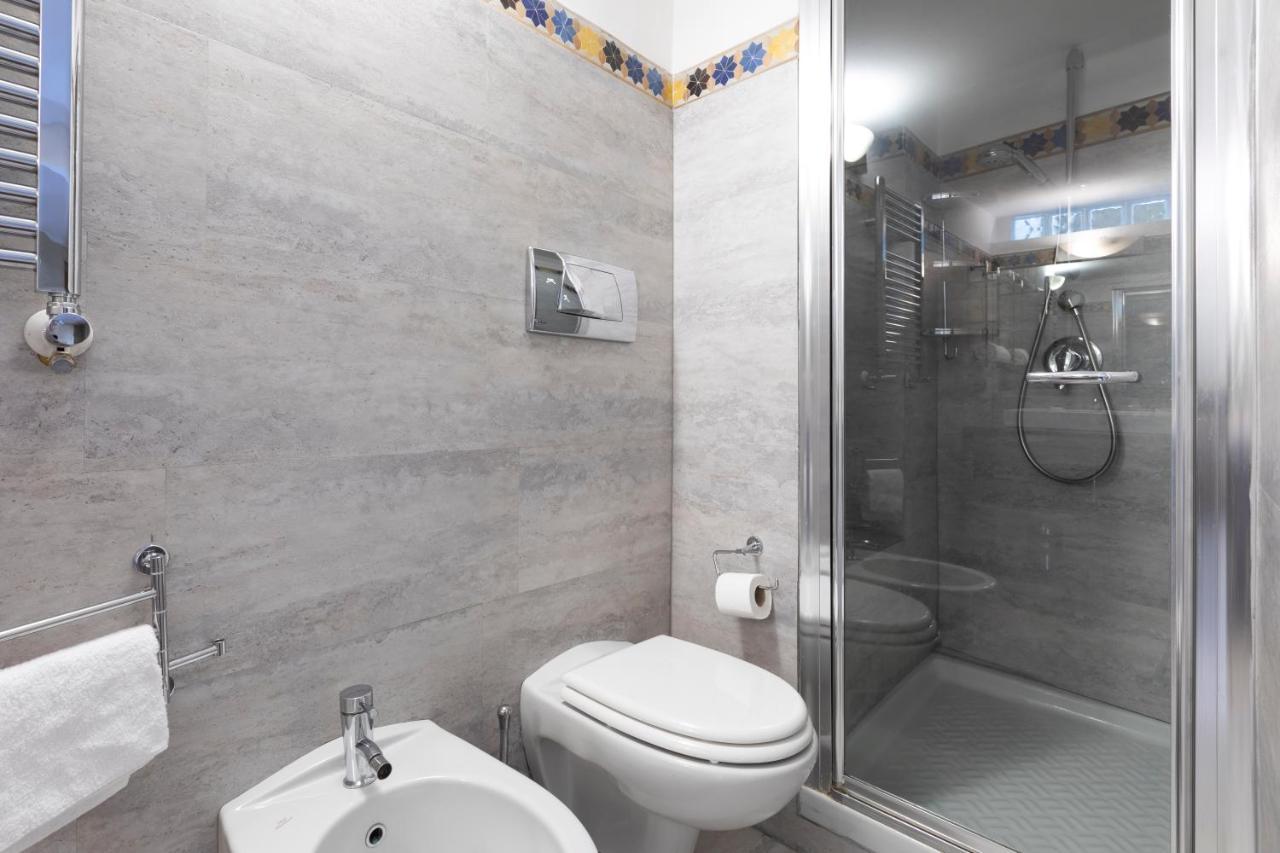 Apartment Romac Fontanella Borghese Palace Rom